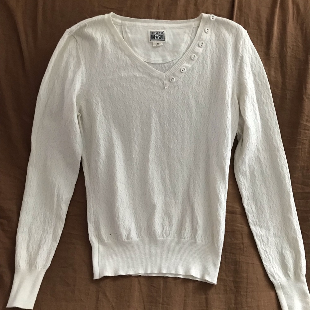 Converse. Long Sleeve Juniors Medium top.